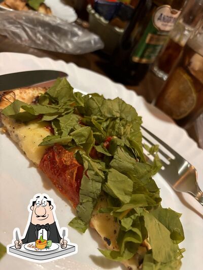 Platos en Pizzaria Cerrado Verde