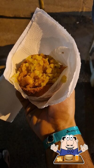 Platos en Acarajé da Sid