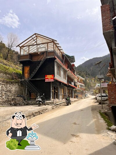 The exterior of Saaksh Cafe - Jibhi