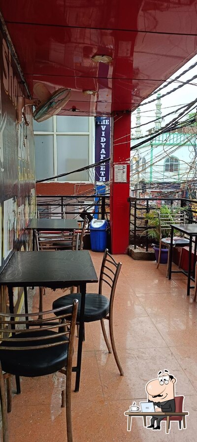 The interior of SHAWARMA ZONE