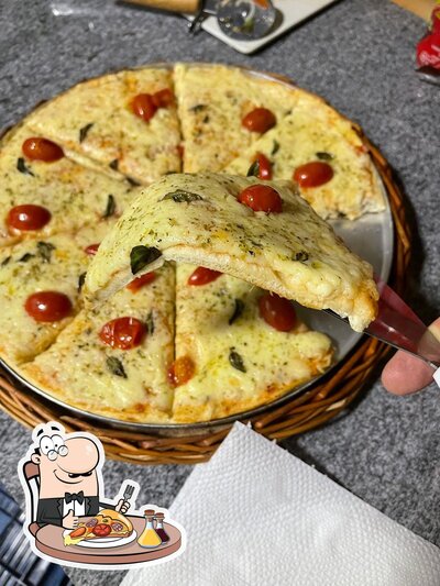 No Fast Burger, você pode desfrutar de pizza