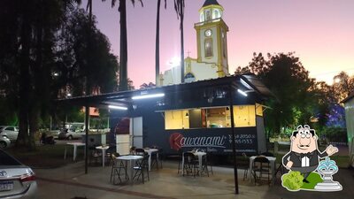 Veja imagens do exterior do Kawanami sushis e temakis