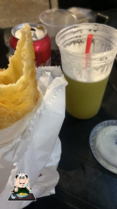 Comida em Pastel Da Praça