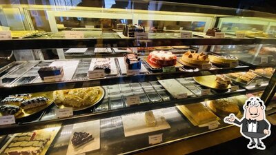 Check out how Crème by Ahdoos looks inside