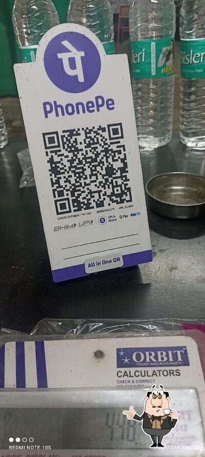 पहलवान ढाबा, रेस्टोरेंट serves a range of beverages