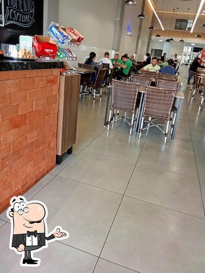 O interior do Cia Restaurante