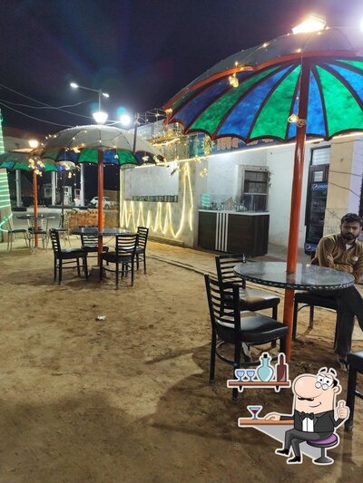 The interior of Vivek Dhaba