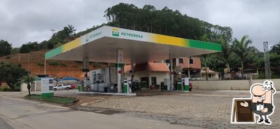 O exterior do Posto Imigrantes Petrobras