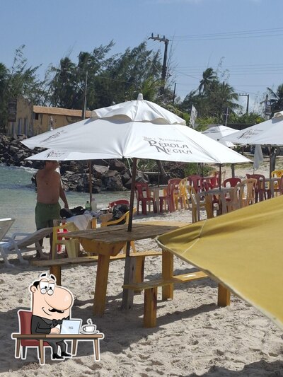 Veja imagens do interior do Restaurante Pérola Negra