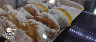 Comida em Padaria Bombokado