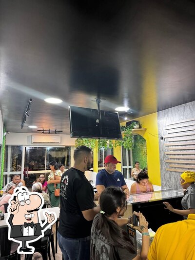 O interior do Empadas do Rangel Cafeteria e Lanchonete