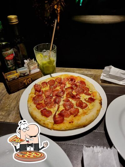 No Restaurante Stazione Ilha do Mel, você pode pedir pizza