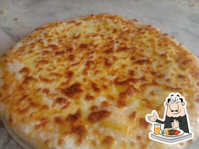 Food at 35 Pizza Point