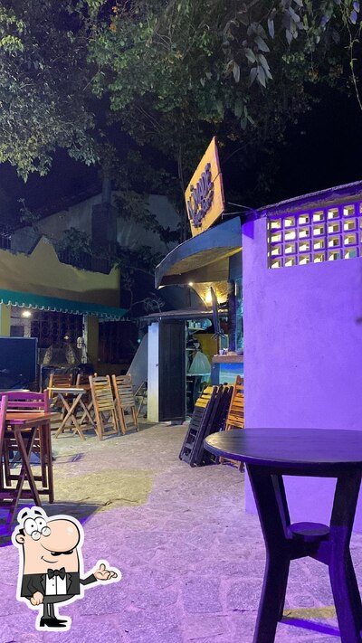 Veja imagens do interior do Nômade Burger House