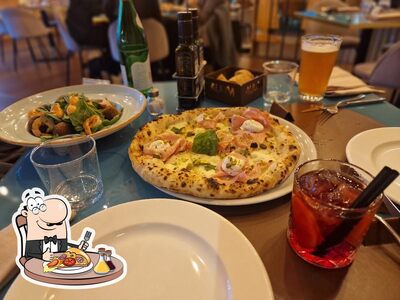 Scegli una pizza al ristorante AUuM (Viale Sabotino)