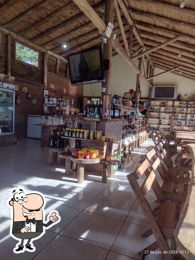 O interior do Porto Lanches