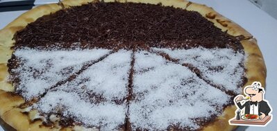 Comida em Pizzaria Master