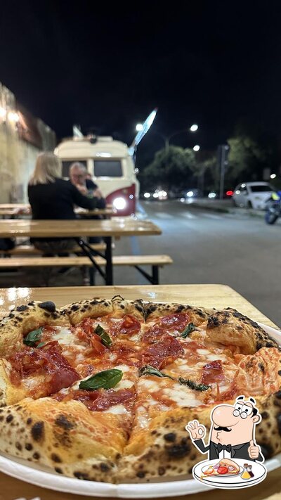 Ordina una pizza al ristorante Frumentum PIZZA