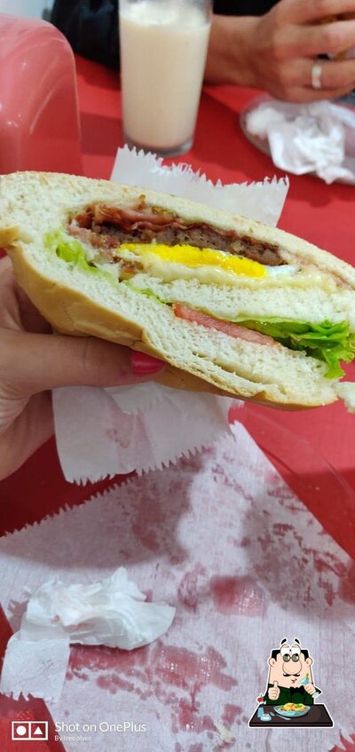 Comida em Kau Lanches