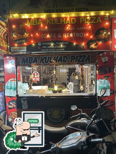 Enjoy the view at the outside area of MBA KULHAD PIZZA