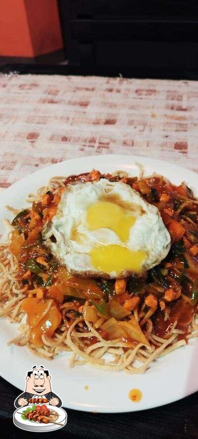 Meals at LUCKY TENZING