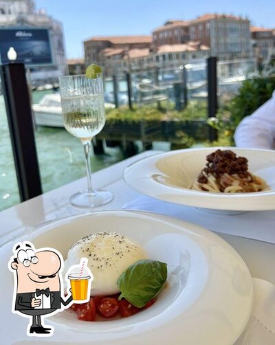 Assaggia i vari drink disponibili dal ristorante Gio's