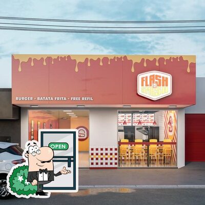 Veja imagens do exterior do Flash Smash - Mineiros