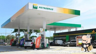Você pode espairecer no na área externa do Posto Petrobras
