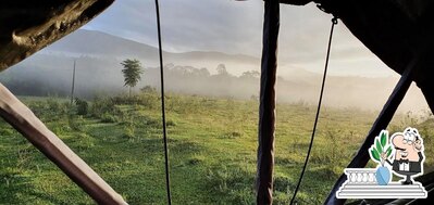a parte exterior é uma característica importante do Camping e Restaurante Geraldo Dodora