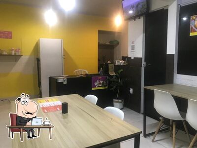 Veja imagens do interior do Up lanches