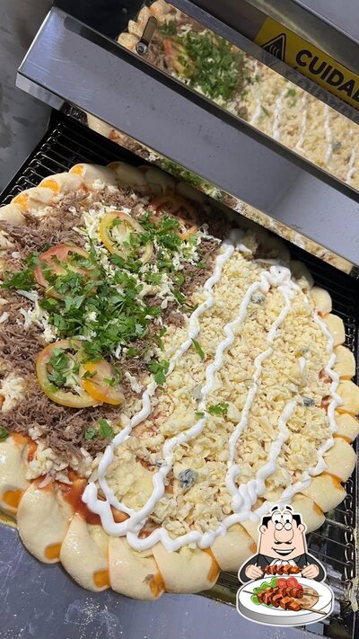 Platos en Central da pizza