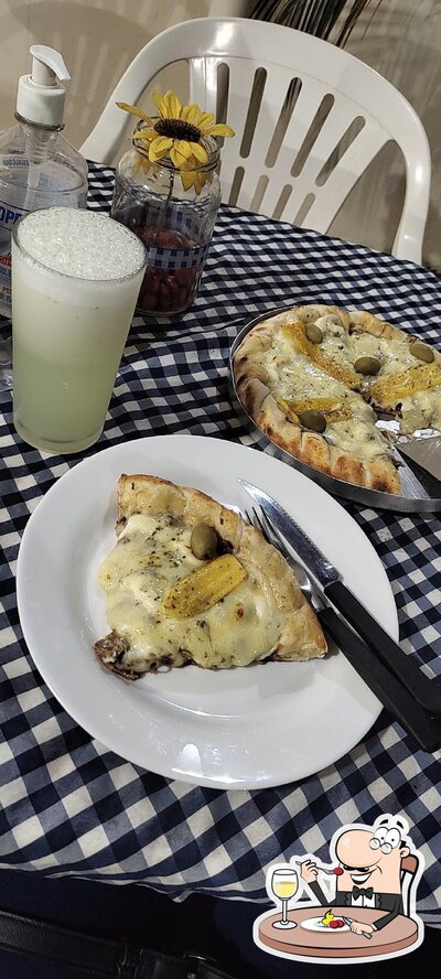 Comida em Pizzaria Laguna