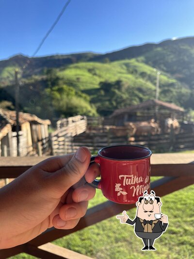 Desfrute de um drinque no Tulha de Minas