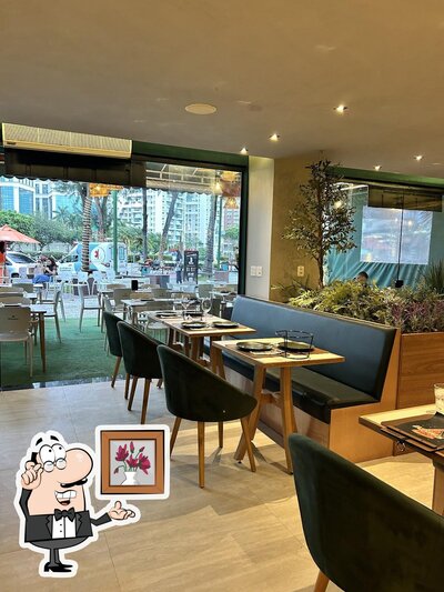 O interior do Bratza Pizzaria Barra Mall