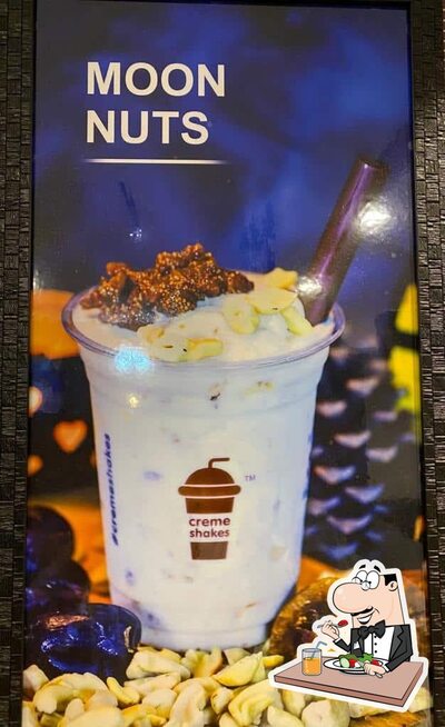 Food at Creme Shakes