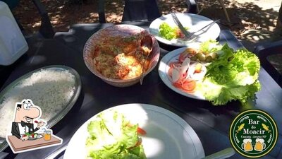 Comida em Bar do Moacir