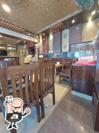Check out how Hashim Restaurant looks inside