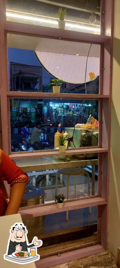 Meals at Food House