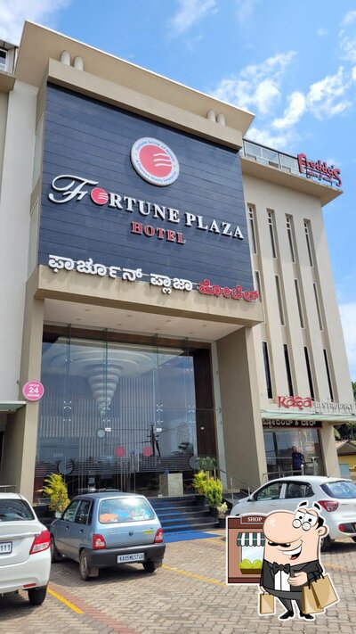 The exterior is an important feature of Freddy's Restro Cafe