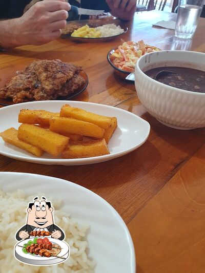 Comida em Restaurante Karnopp Haus