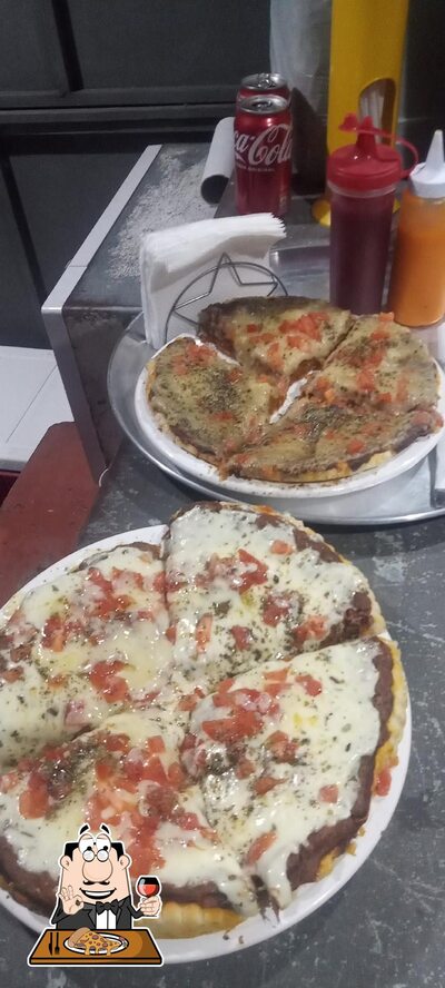 Experimente pizza no Acaraje da cida e lanchonete