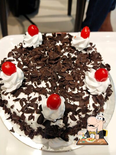 Food at Cakes n More