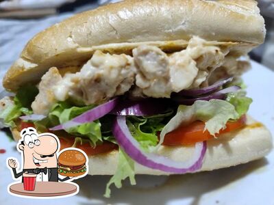 Experimente um dos hambúrgueres oferecidos no Sandubão Delivery - Pizza -
