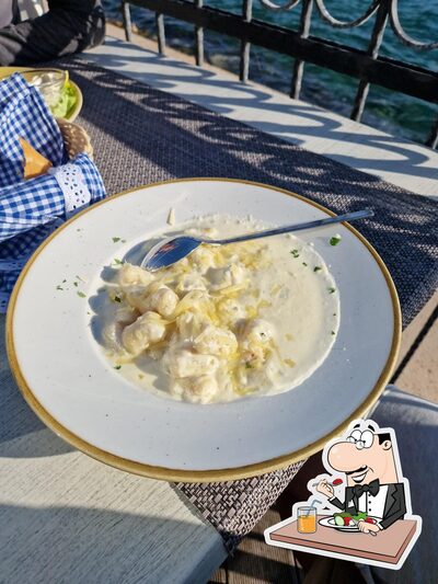 Platti al Restaurant Luna