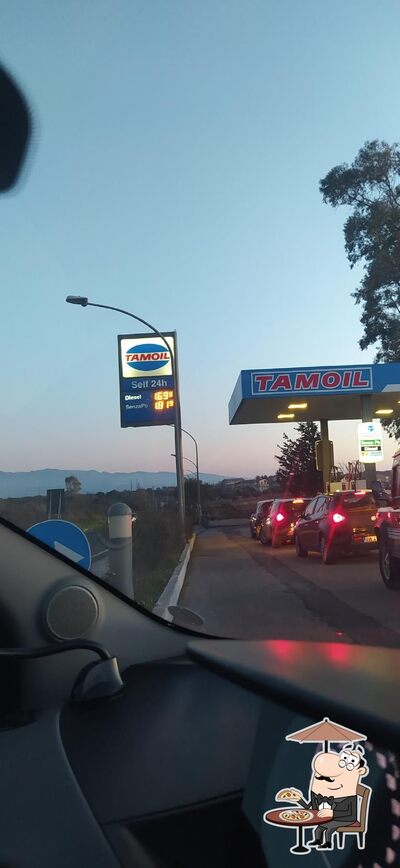 Goditi la vista dagli esterni di Tamoil