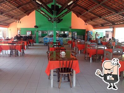 O interior do Peixada Do Maurício