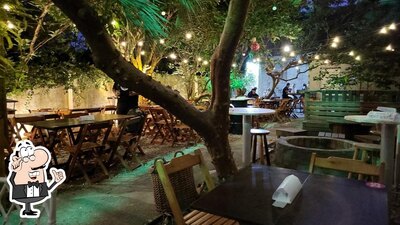 Veja imagens do interior do General Black Burger