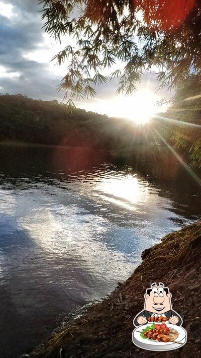 Comida em Pousada vale do sol e Restaurante Chalé da Caipira