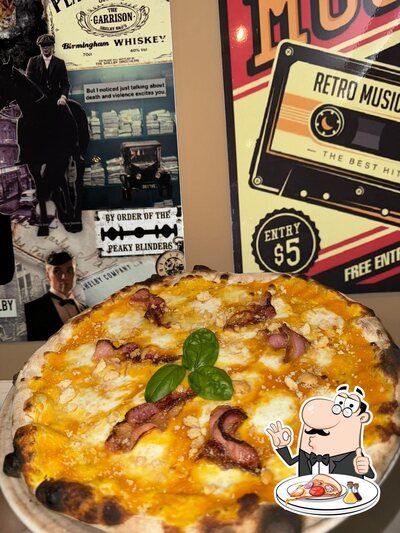 A Pizzeria SASI, puoi goderti una bella pizza