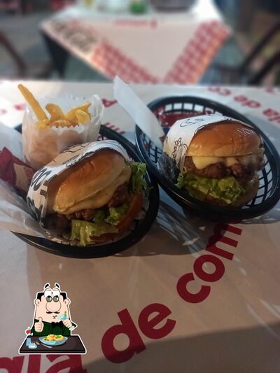 Platos en TUGA BURGER